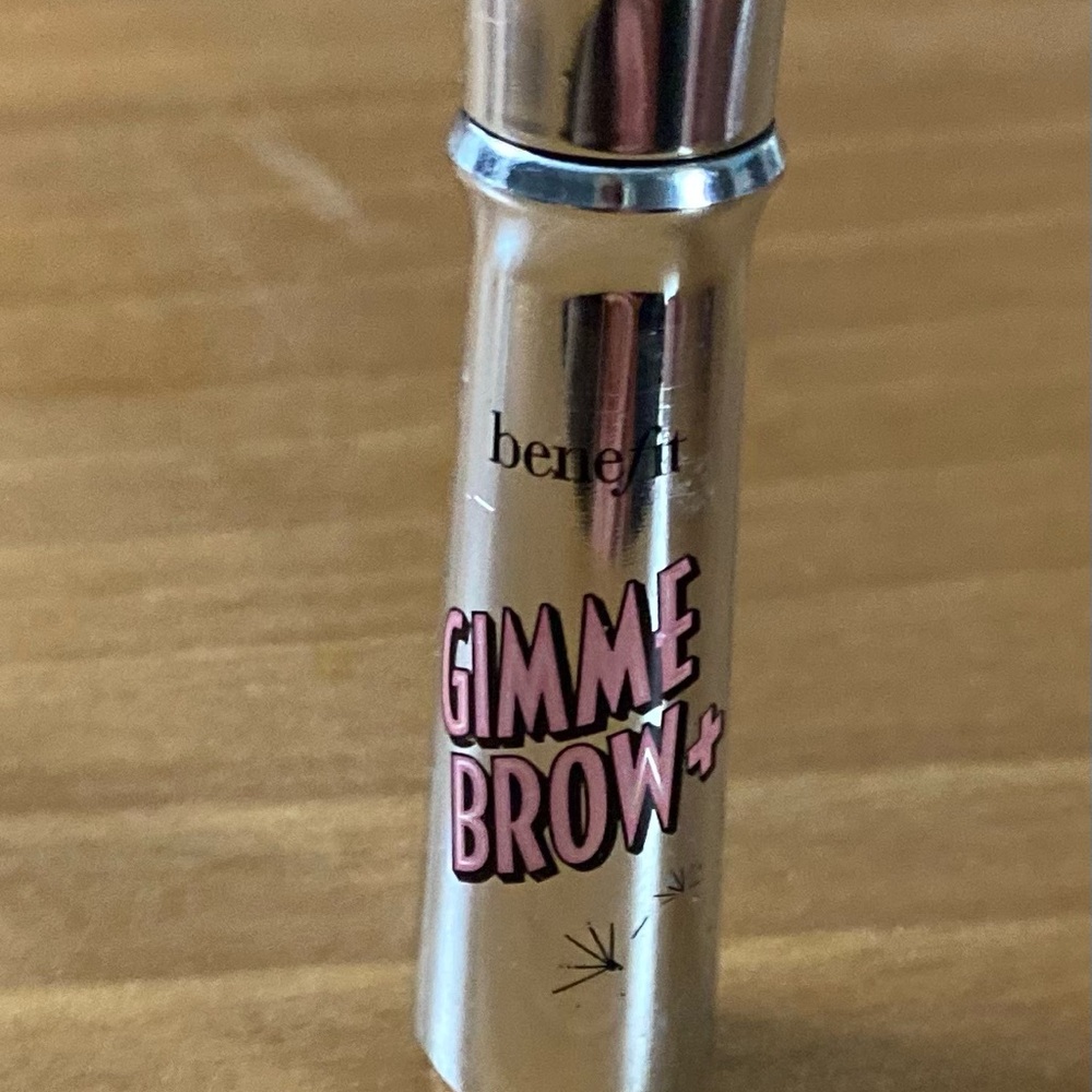 Benefit Gimme Brow+ Volumizing Eyebrow Gel